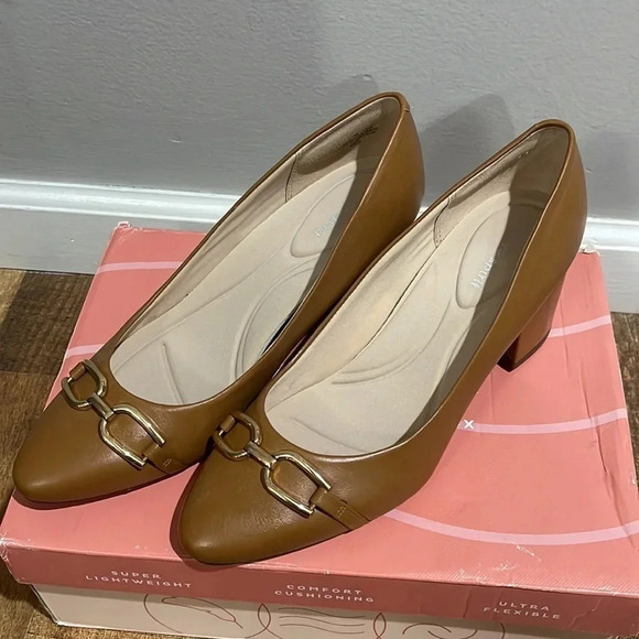 Easy Spirit Tan Brown Carlla Formal Cushion Heels 9W - Picture 7 of 9